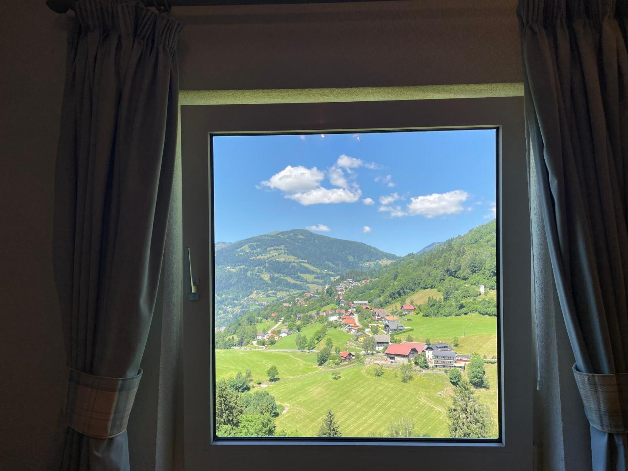 Landhaus Schoenblick Radenthein Buitenkant foto